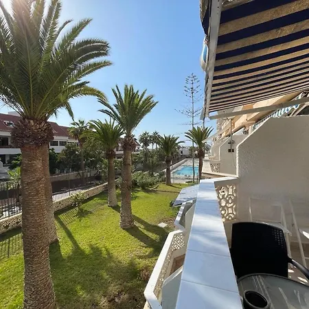 Cozy With Balcony, Pool And Wifi In Playa De Americas Apartmán