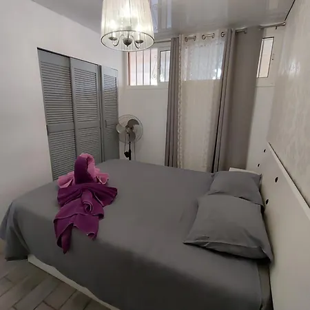 Cozy With Balcony, Pool And Wifi In Playa De Americas Apartment