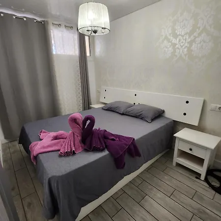 Cozy With Balcony, Pool And Wifi In Playa De Americas Playa de las Américas