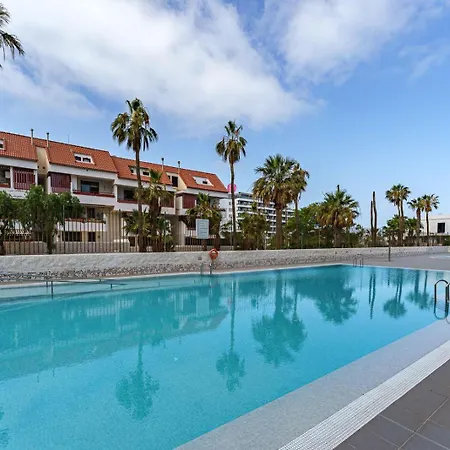 Cozy With Balcony, Pool And Wifi In Playa De Americas Apartment