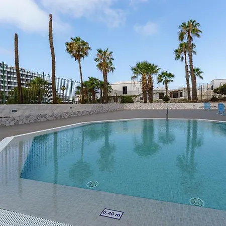 Cozy With Balcony, Pool And Wifi In Playa De Americas Apartman *