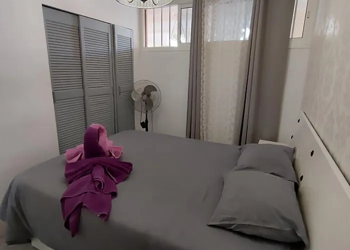 Cozy With Balcony, Pool And Wifi In Playa De Americas Apartament